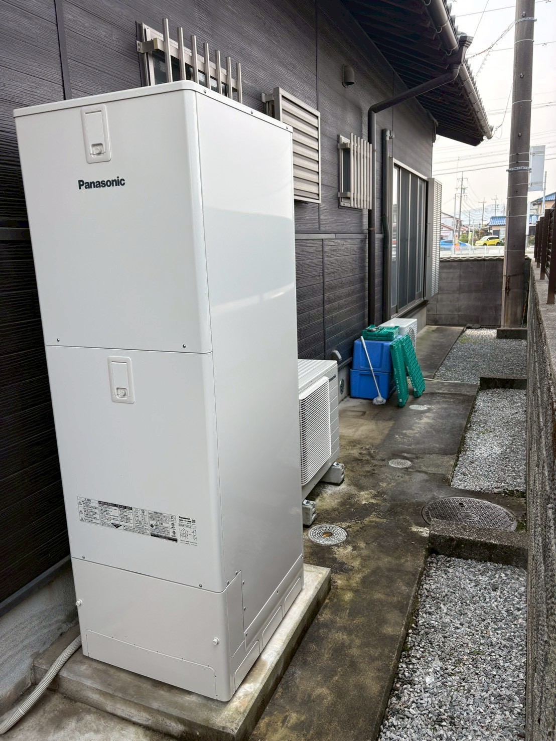 12年目のエコキュートにエラー発生。最短日程で交換完了！